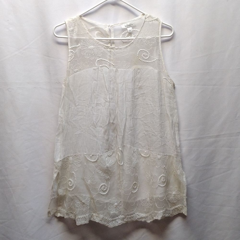 Dress barn lace top 
